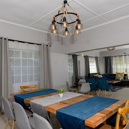 Hungwe House Villa วิกตอเรียฟอลส์ ภายนอก รูปภาพ