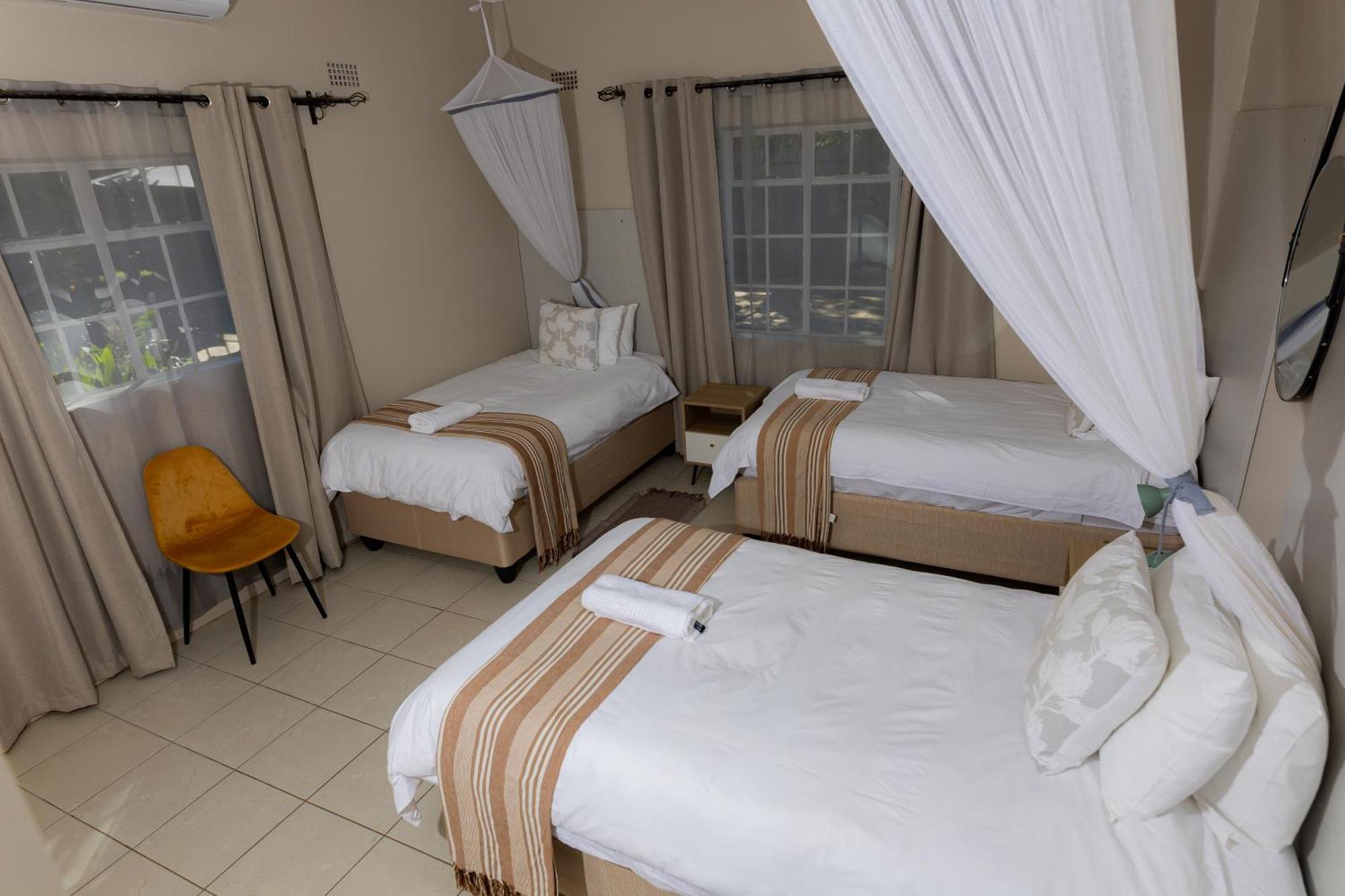 Hungwe House Villa วิกตอเรียฟอลส์ ภายนอก รูปภาพ