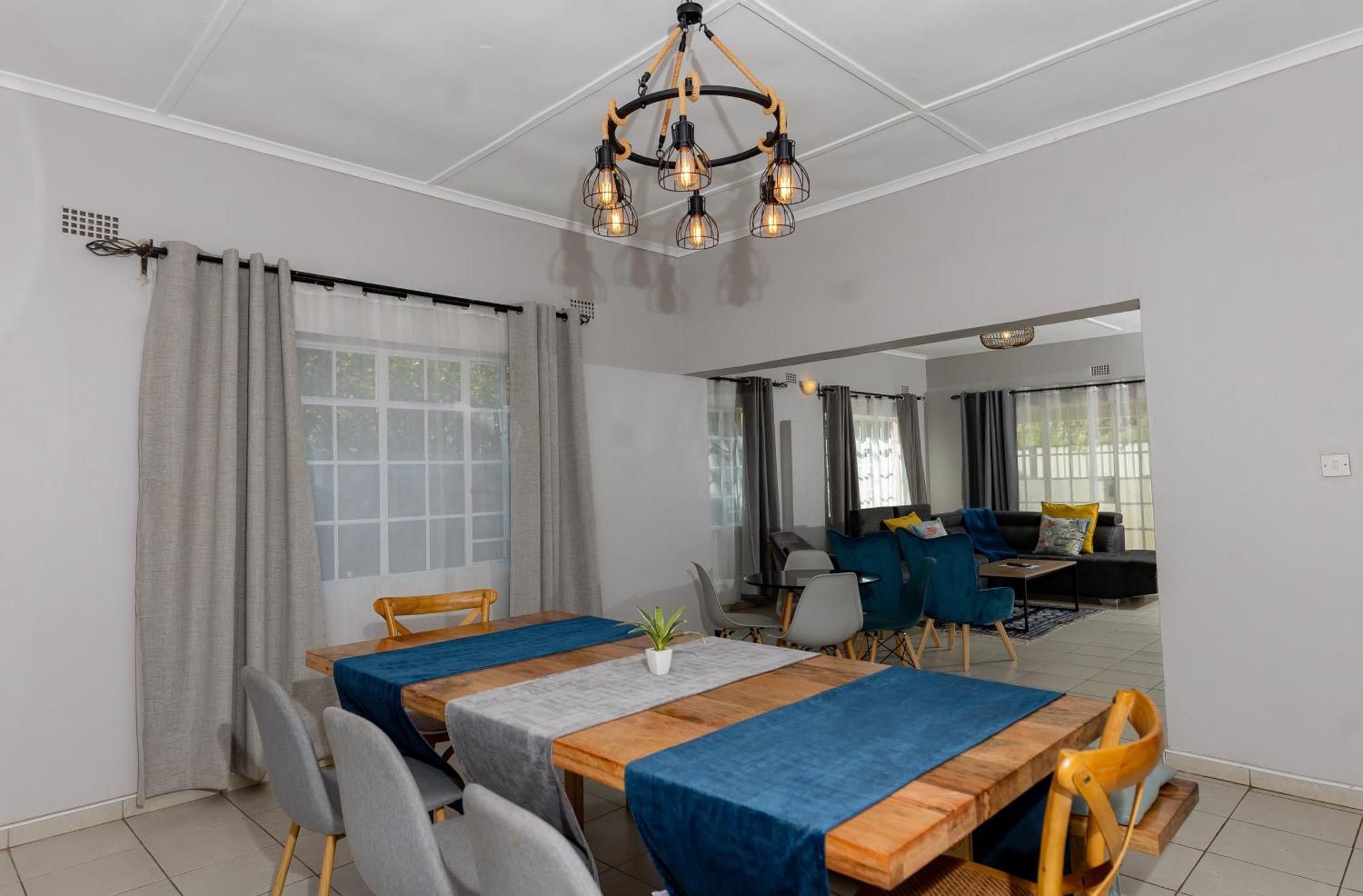 Hungwe House Villa วิกตอเรียฟอลส์ ภายนอก รูปภาพ