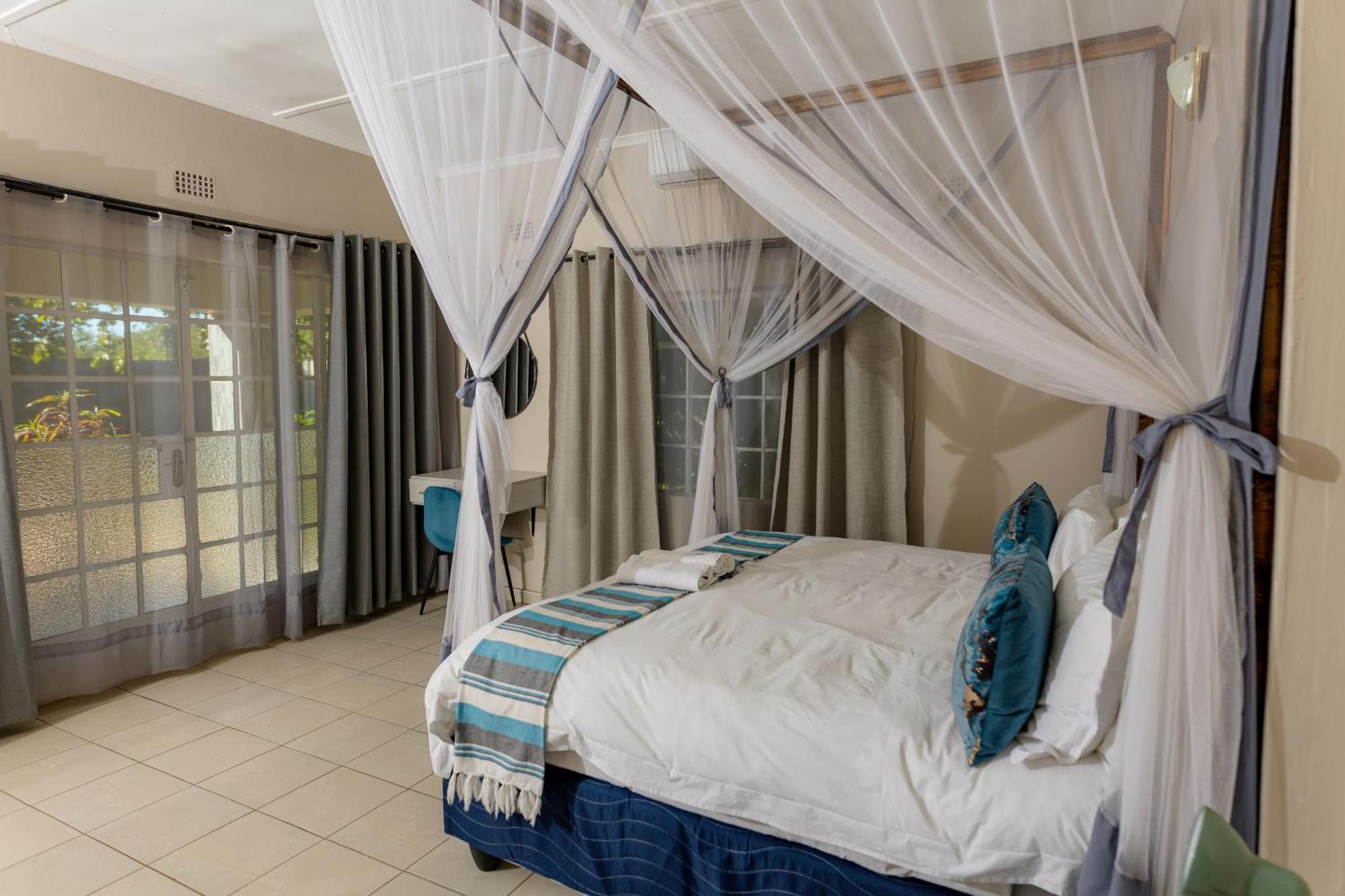 Hungwe House Villa วิกตอเรียฟอลส์ ภายนอก รูปภาพ